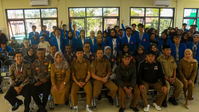 Artikel KKN Universitas Al Ghifari: Resmi Dimulai: Kelompok 11 KKN-TB Universitas Al-Ghifari Siap Bersinergi Gali Potensi Desa Mekarwangi