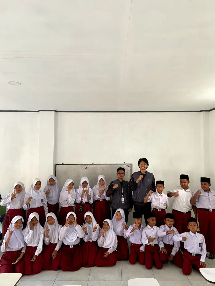 Artikel KKN UNFARI: Mahasiswa KKN Kelompok 28 Aksara Karya Kembali Implementasikan Program Literasi Akademik melalui Edukasi Pengelolaan Emosi di MI Miftahul Jaza dari Kelompok klmpk-28
