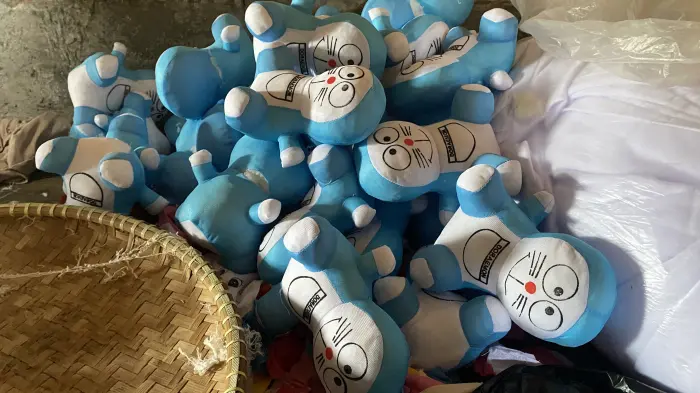 Artikel KKN Universitas Al Ghifari: Eksplorasi Proses Pembuatan Boneka pada UMKM Lokal di Desa Sukapura