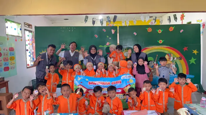 Artikel KKN Universitas Al Ghifari: Sauyunan Ceria Hadir di RA Miftahul Khoer, KKN Sauyunan 38 Hadirkan Keceriaan Melalui Edukasi dan Kreativitas Anak Usia Dini