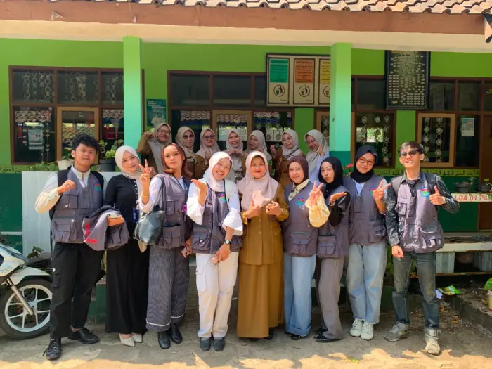 Artikel KKN UNFARI: Semarak Kreativitas dan Ekspresi Siswa Melalui Lomba Mewarnai, Menggambar, dan Sajak di SDN Loa 01 dan SDN Loa 02 dari Kelompok kelompok-7 GENTRAPARWA