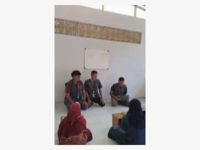 Artikel KKN Universitas Al Ghifari: KKN-TB Kelompok 35 Universitas Al-Ghifari Edukasi Anak Madrasah tentang Pengelolaan Sampah dan Makanan Bergizi