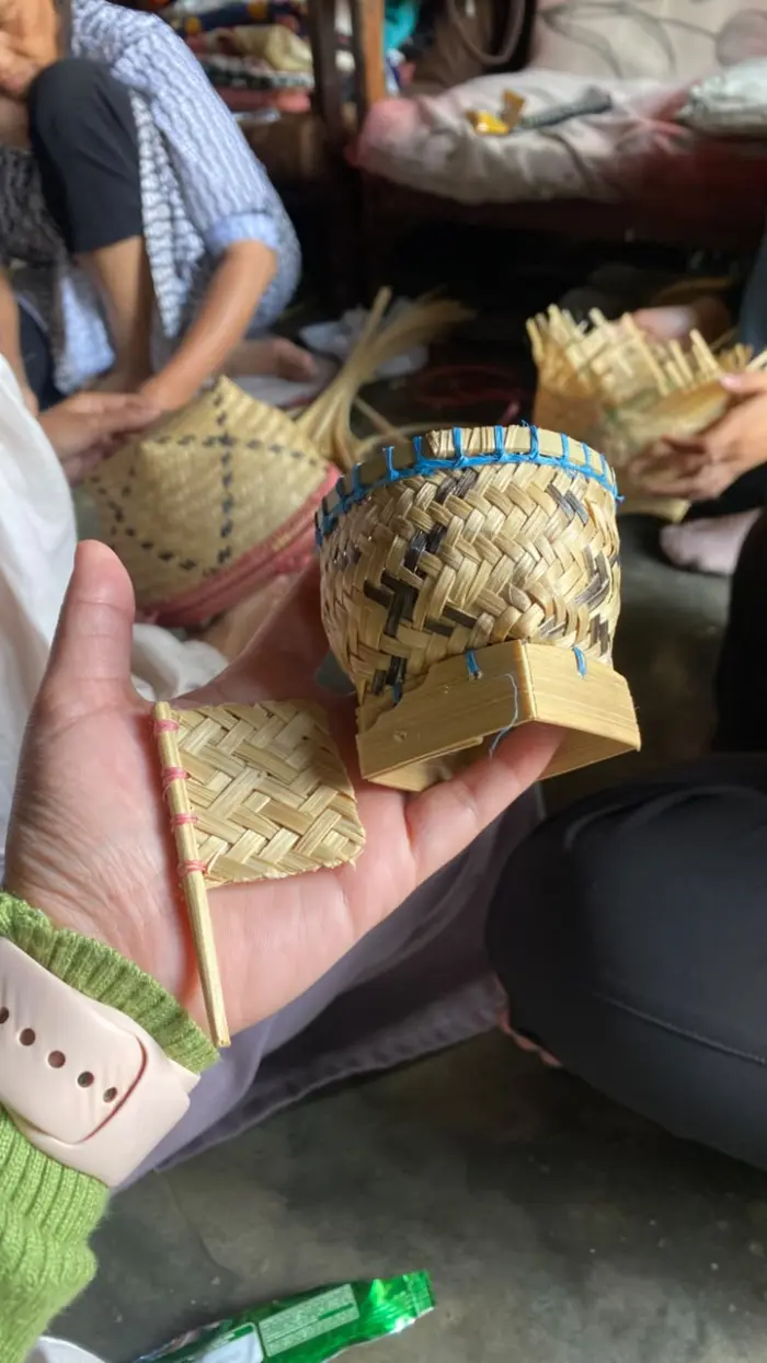 Produk KKN UNFARI: Gantungan Kunci Mini Anyaman bambu Khas Cikitu dari Kelompok ADHIKARA BAKTI KELOMPOK 16