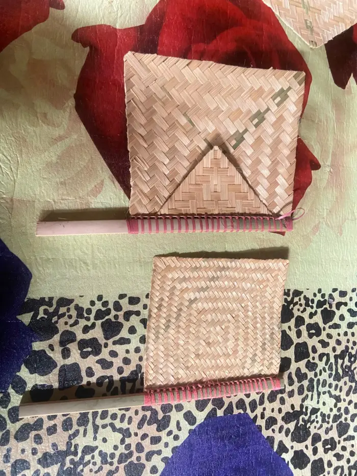 Produk KKN UNFARI: Hihid (Kipas Tradisional) dari Kelompok ADHIKARA BAKTI KELOMPOK 16
